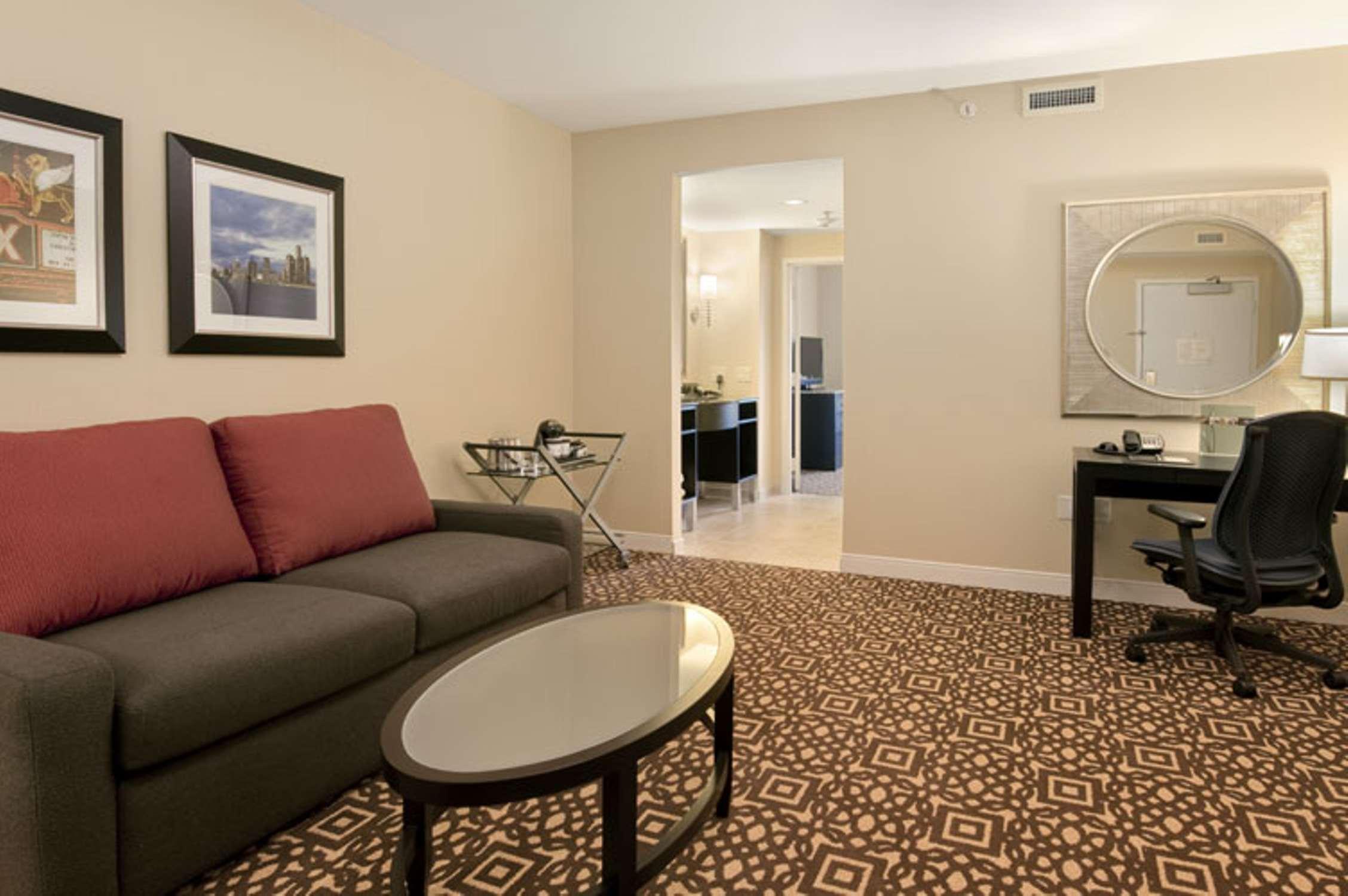Doubletree Suites By Hilton Hotel Detroit Downtown - Fort Shelby Kültér fotó