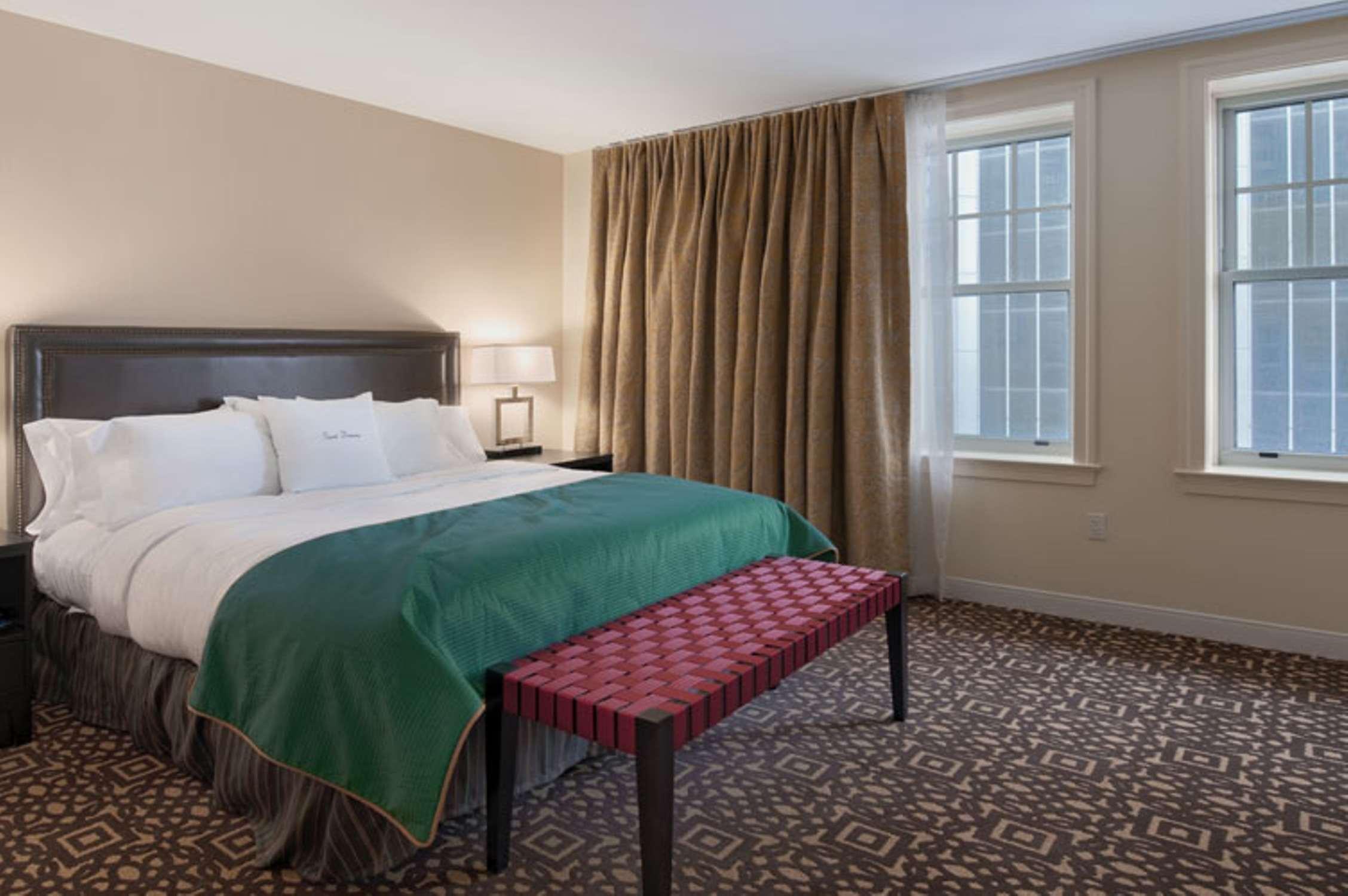 Doubletree Suites By Hilton Hotel Detroit Downtown - Fort Shelby Kültér fotó