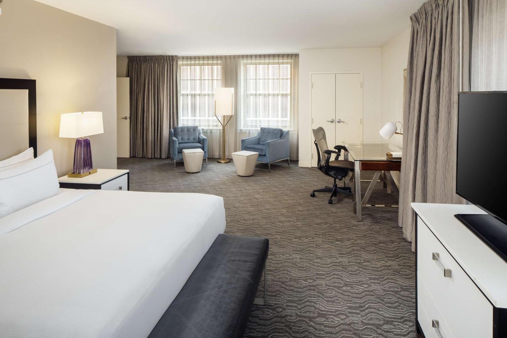 Doubletree Suites By Hilton Hotel Detroit Downtown - Fort Shelby Kültér fotó