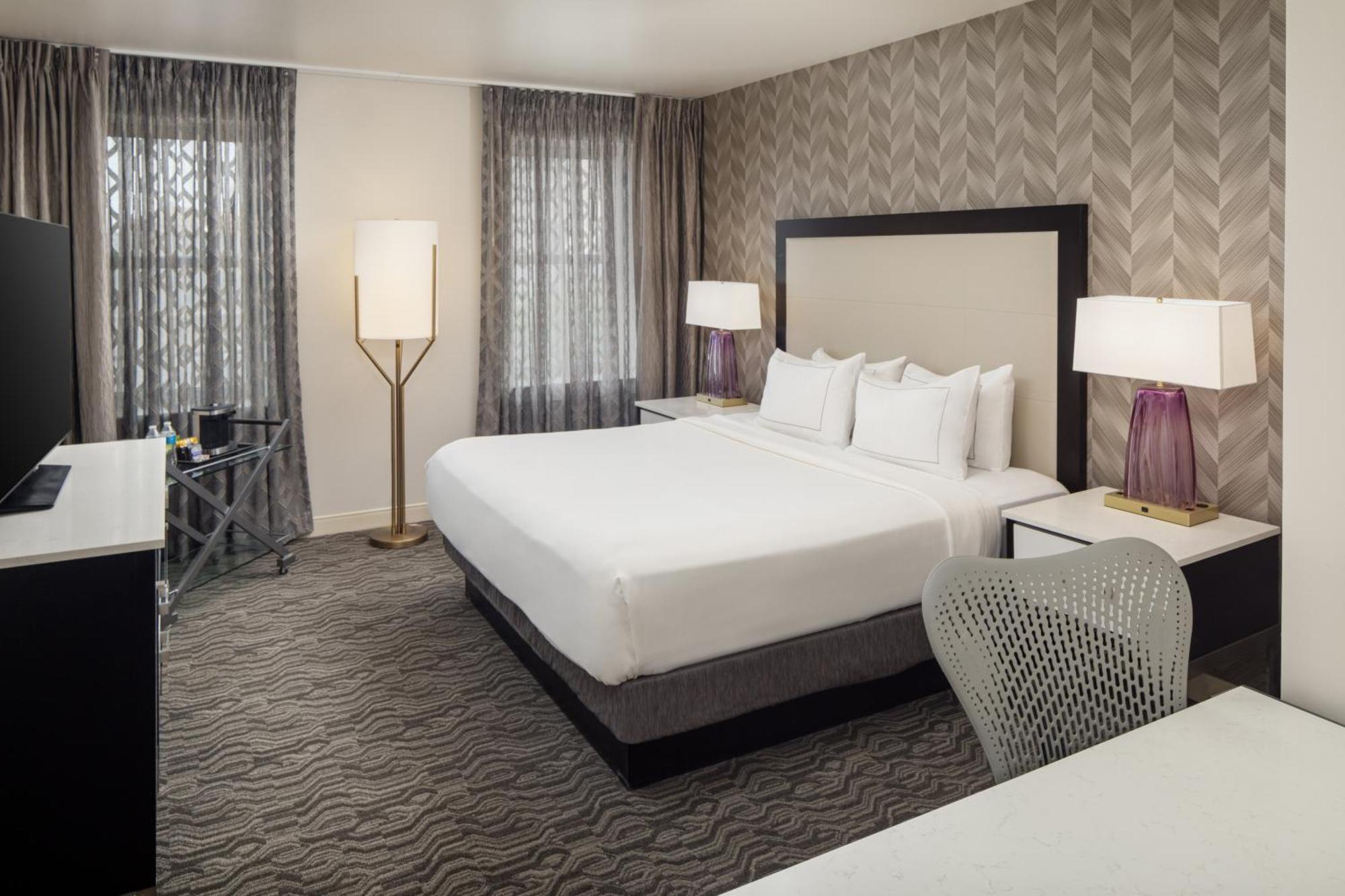 Doubletree Suites By Hilton Hotel Detroit Downtown - Fort Shelby Kültér fotó