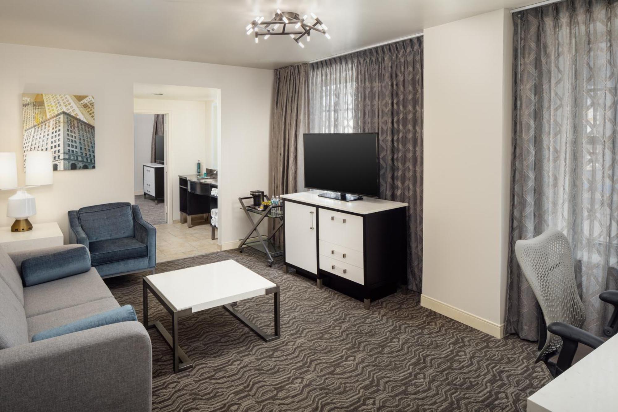 Doubletree Suites By Hilton Hotel Detroit Downtown - Fort Shelby Kültér fotó